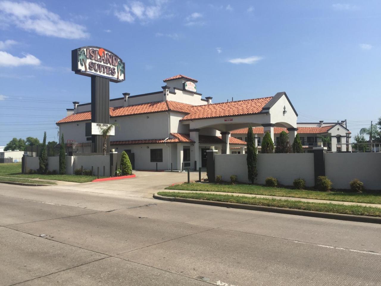 Island Suites Hobby Airport Houston Exterior photo