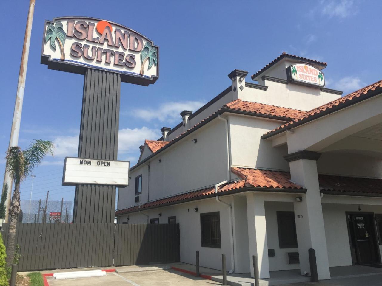 Island Suites Hobby Airport Houston Exterior photo